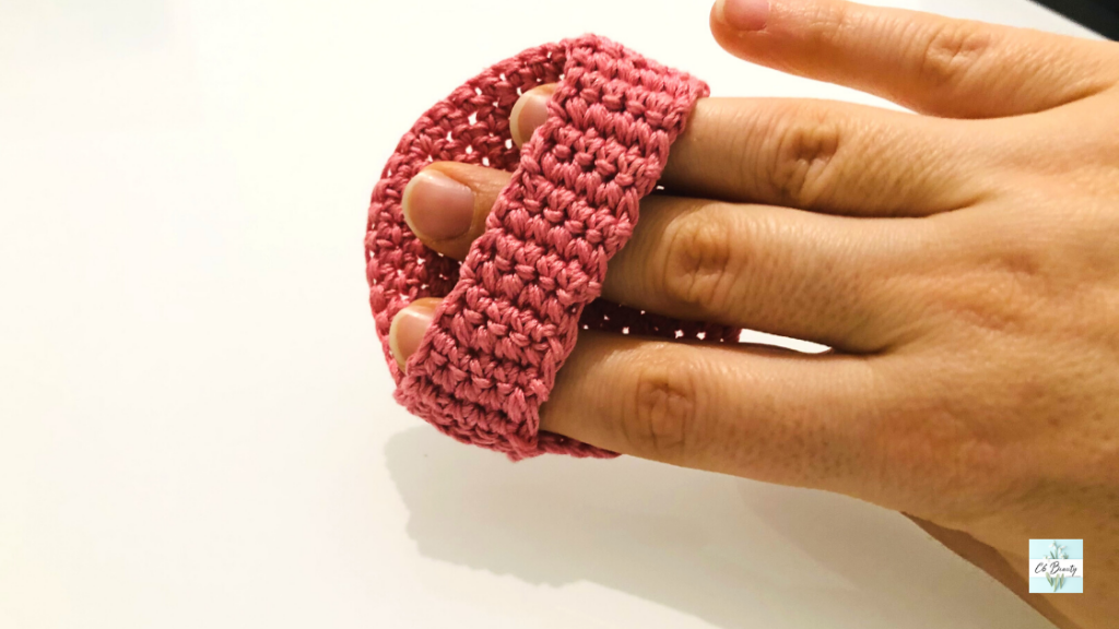 Crochet reusable makeup remover pads